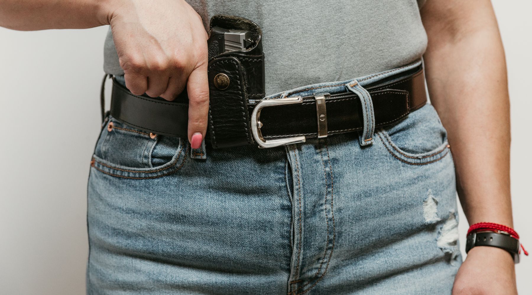 How Best to Carry a Firearm Safely - Nexbelt