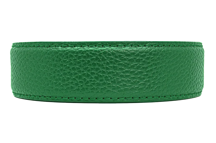 Pebble Grain Green with single stitch matching thread Strap